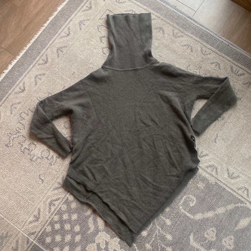 360 cashmere turtleneck sweater